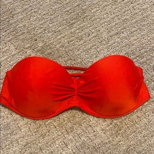 Strapless swimsuit top
